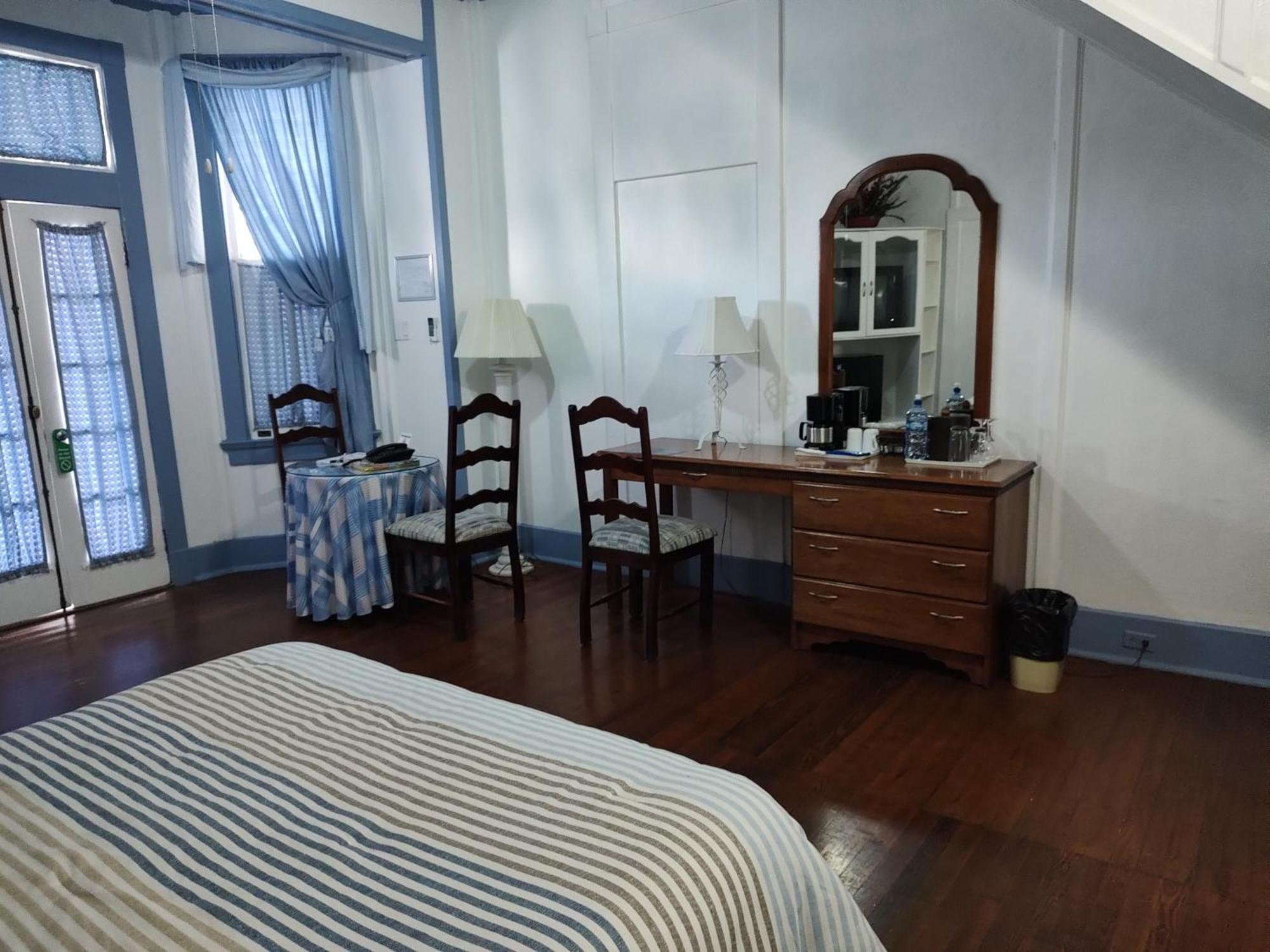 The Great House Inn Belize City Esterno foto